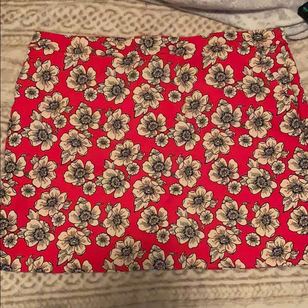 Short sexy springy skirt ENDS MIDNIGHT 0605/21!!!!